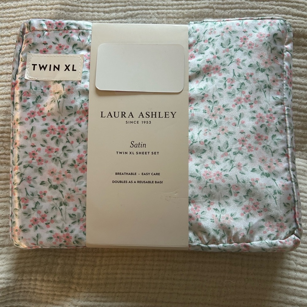 Laura Ashley Satin Sheet Set Twin XL Tierney Pink. Shabby Chic Cottage Style NWT